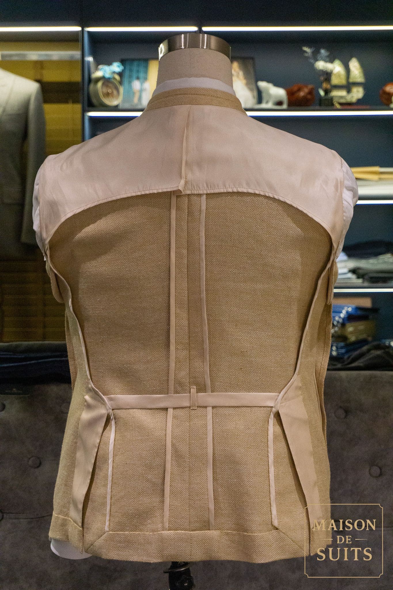 beige-hopsack-holland-and-sherry-jacket