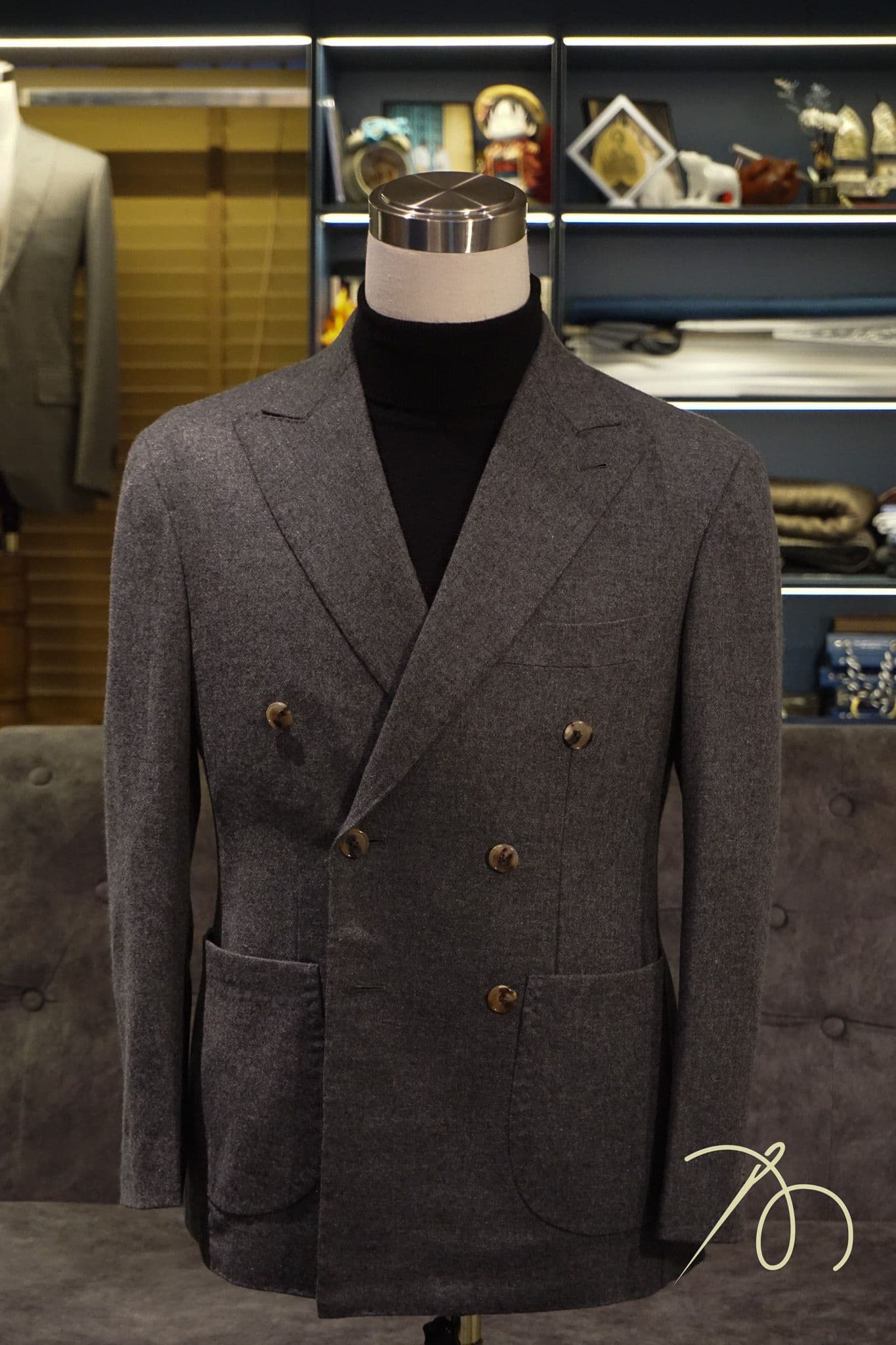 johnstons-of-elgin-grey-flannel-doublebreasted-jacket