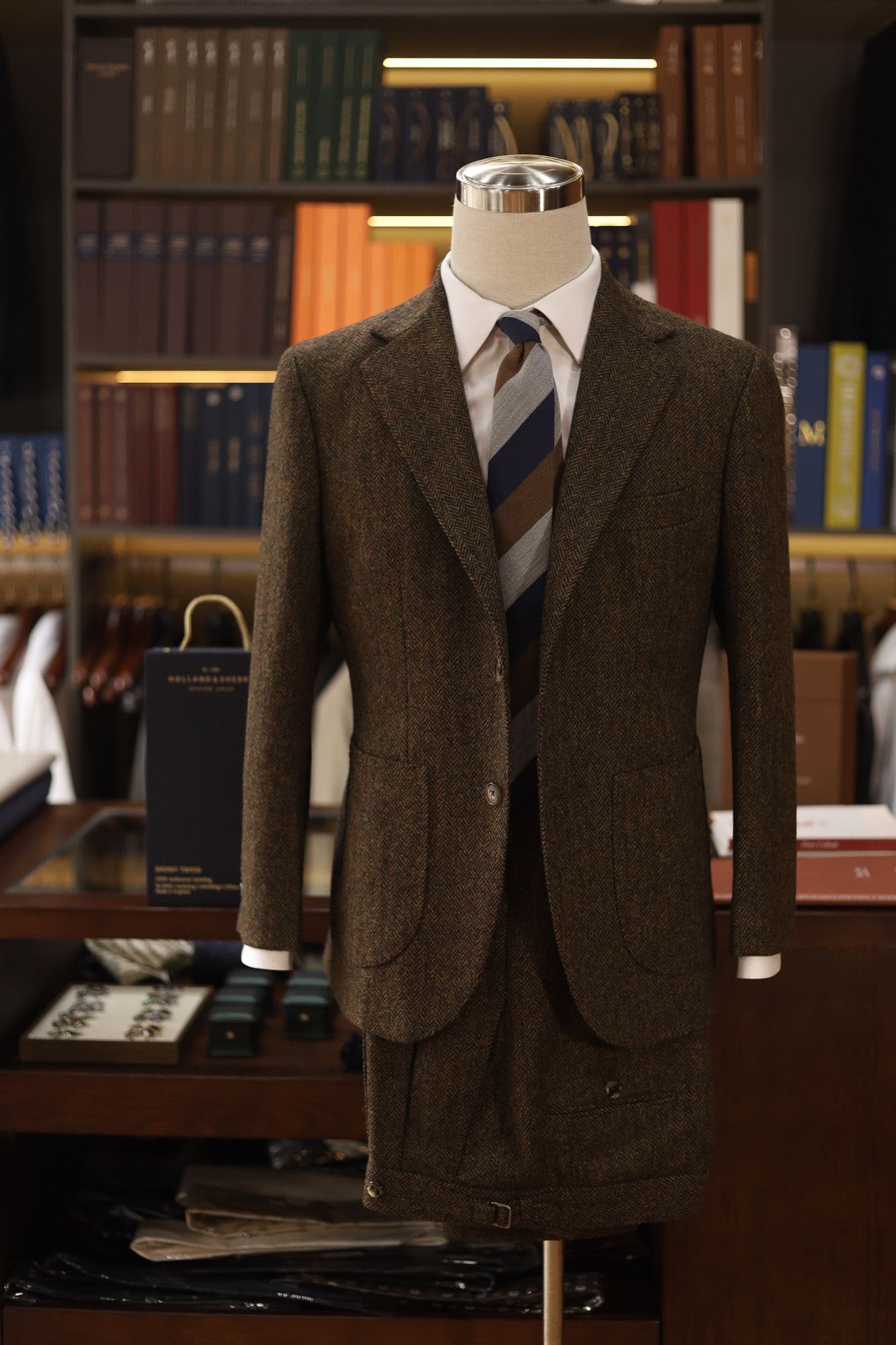 brown-herringbone-holland-and-sherry-sherry-tweed-suit