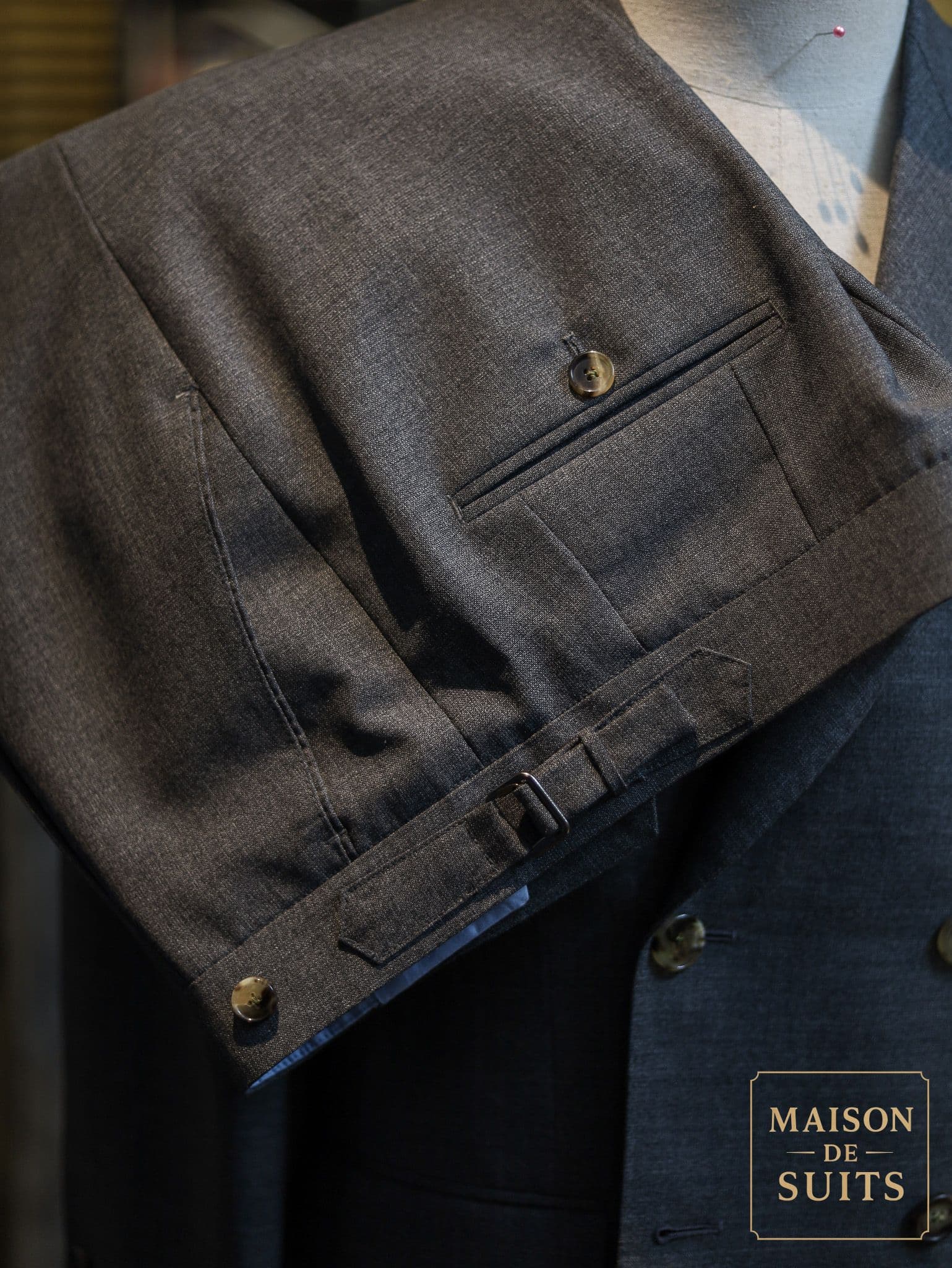 drapers-2ply-mid-grey-double-breasted-suit